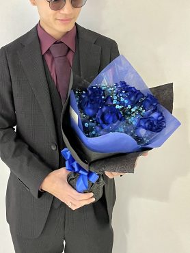 成人式に… blue rose bouquet 🦋 ブルーローズ花束はお早めのご予約をおすすめしております🫶花倶楽部/福岡博多・博多駅近くの花屋092-432-5087 成人式に… blue rose bouquet 🦋 ブルーローズ花束はお早めのご予約をおすすめしております🫶花倶楽部/福岡博多・博多駅近くの花屋092-432-5087