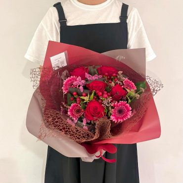 『還暦祝いの花束🌹』 花倶楽部/福岡市博多区博多駅前の花屋092-432-5087｜「花倶楽部」　（福岡県福岡市博多区の花キューピット加盟店 花屋）のブログ