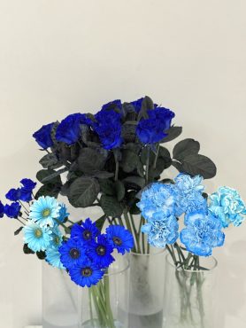 花倶楽部だけの『特別な青』🦋 ブルーローズなどの青い花束が、プロポーズや記念日、誕生日のプレゼントに大人気です💙