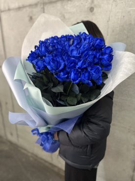 ブルーローズ50本の花束　55,000円(税込)