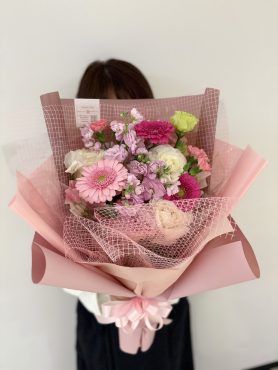 ④おまかせ花束(ピンク)＋韓国風ボリュームラッピング